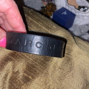 Marc Jacob’s black leather band bracelet snap